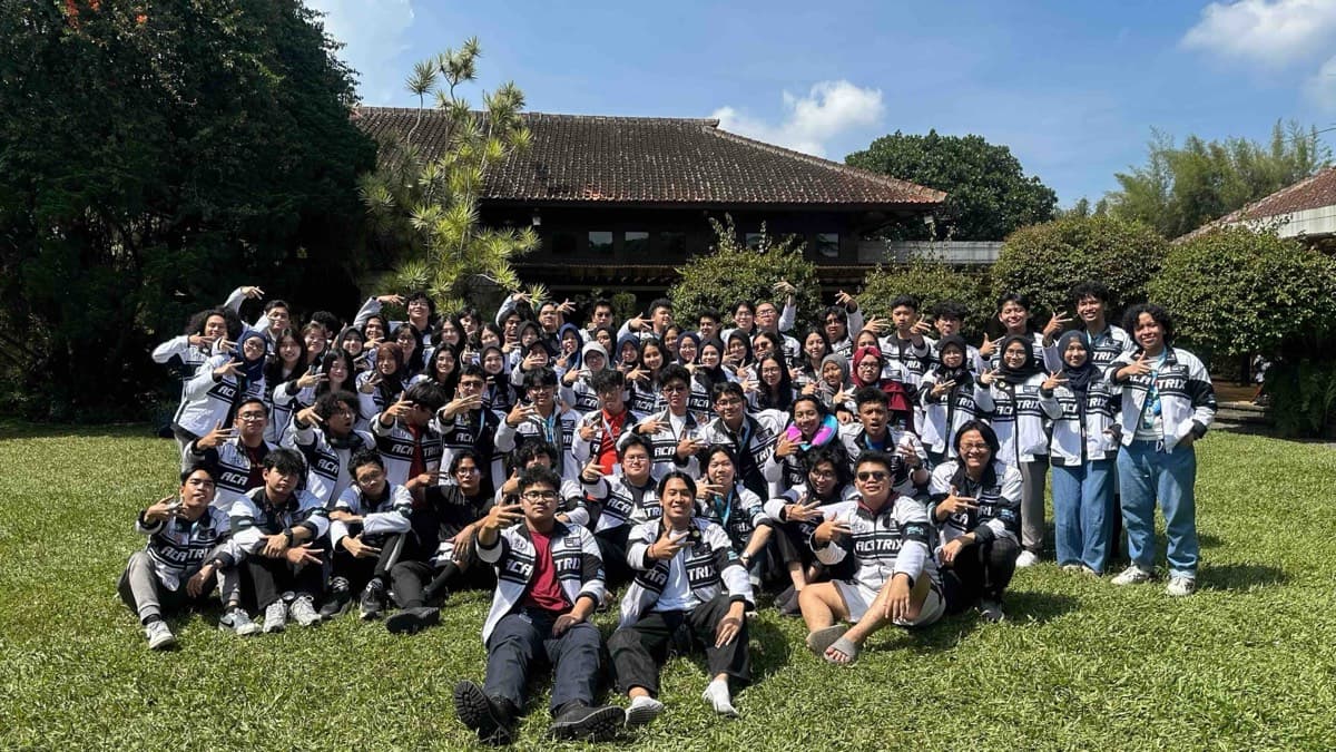 Class President at STEI-K 24 ITB